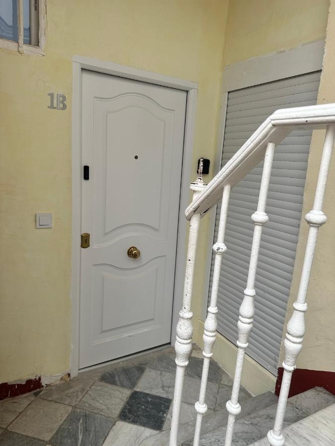 Apartamento Nebro Sol カディス エクステリア 写真